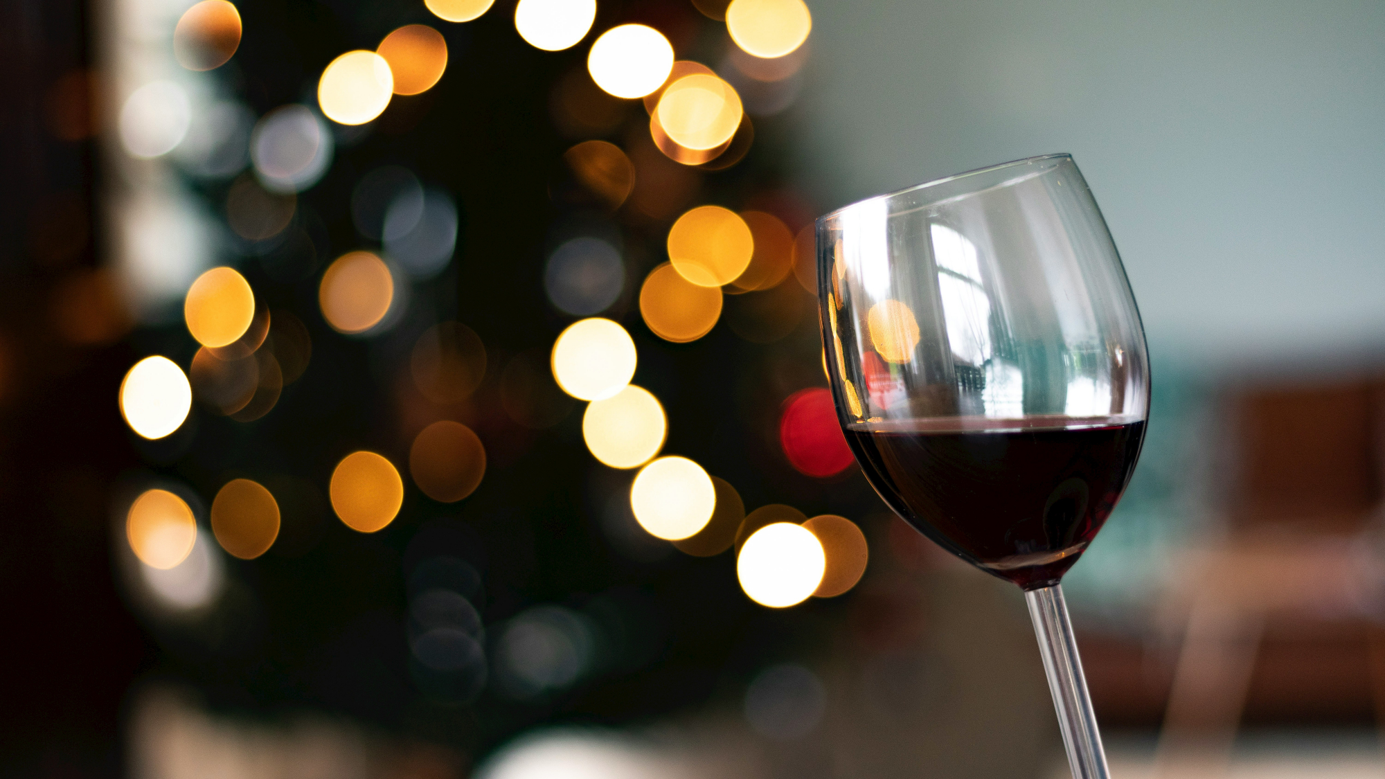 découvrez une sélection de vins rouges de qualité supérieure pour accompagner vos repas ou vos moments de détente. trouvez le parfait équilibre entre arômes riches et texture veloutée pour votre plaisir gustatif.