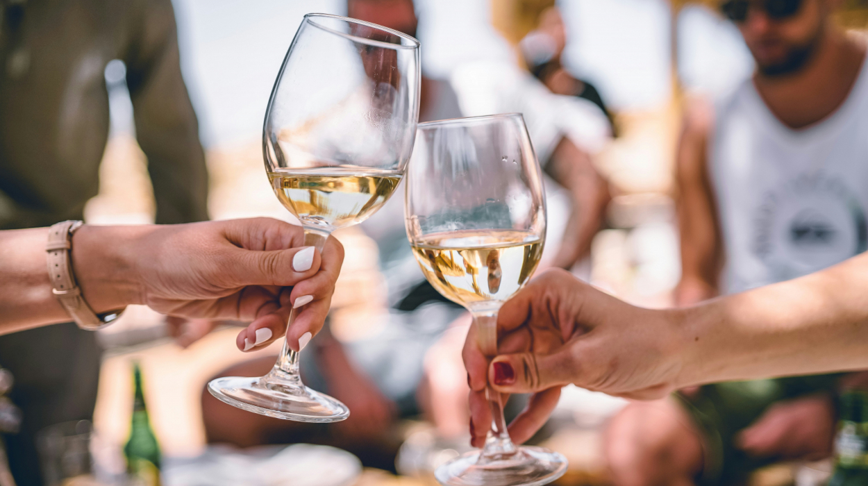 découvrez les meilleurs accords mets et vins avec notre guide de wine pairing. trouvez la combinaison parfaite pour sublimer vos repas et vos dégustations.