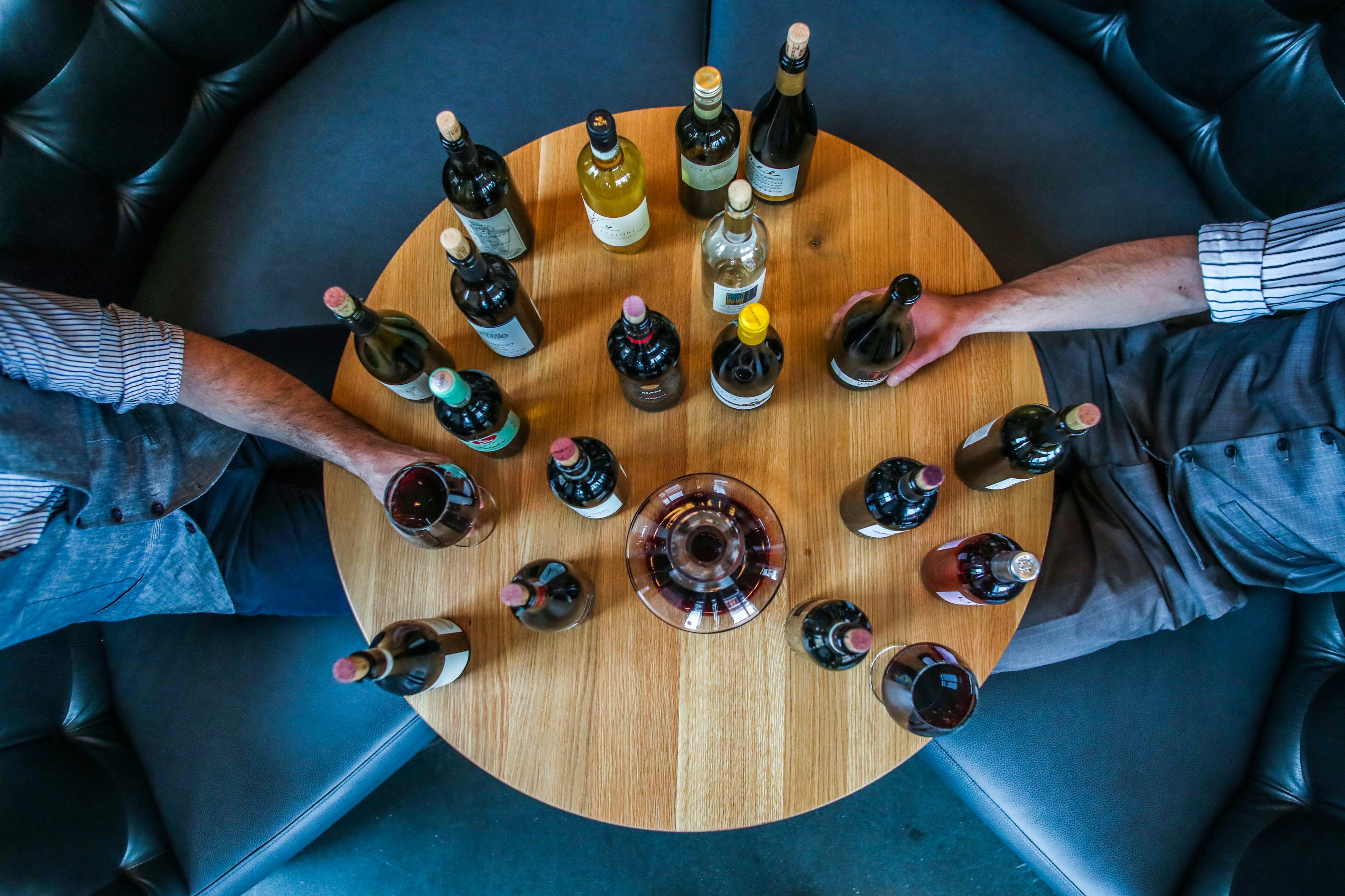 découvrez les meilleures associations de vins avec notre guide de l'art de l'accord mets et vins. trouvez la combinaison parfaite avec notre sélectioin de vins pour accompagner vos plats.